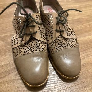 Pikolinos size 41 brown cutout shoes